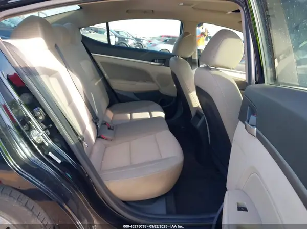 KMHD84LF4KU835429 2019 HYUNDAI ELANTRA - Image 8