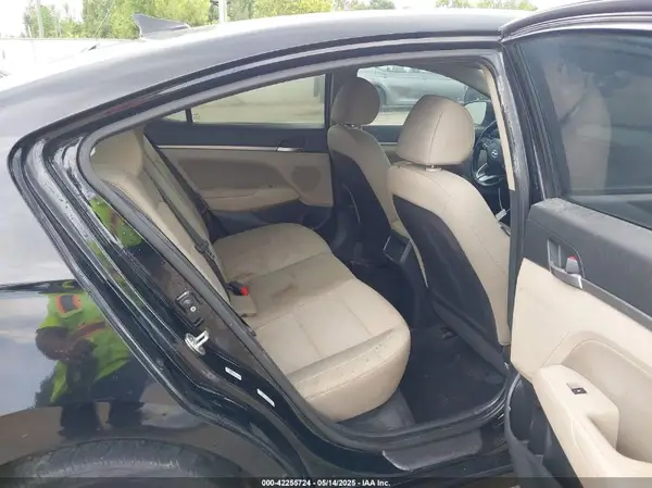 KMHD84LF4KU859097 2019 HYUNDAI ELANTRA - Image 8