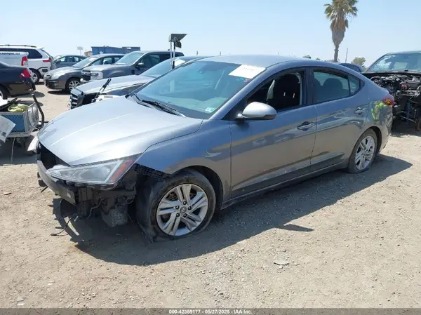 KMHD84LF4KU862789 2019 HYUNDAI ELANTRA - Image 2