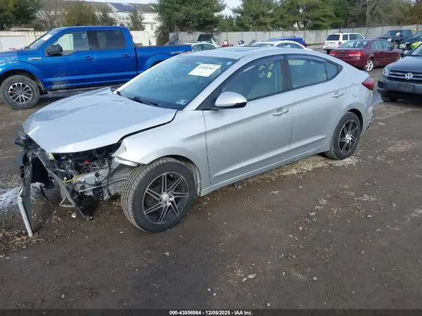 KMHD84LF4KU865840 2019 HYUNDAI ELANTRA - Image 2