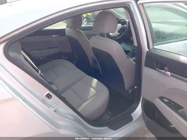 KMHD84LF4KU865840 2019 HYUNDAI ELANTRA - Image 8