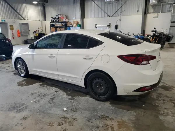 KMHD84LF4LU000688 2020 HYUNDAI ELANTRA - Image 2