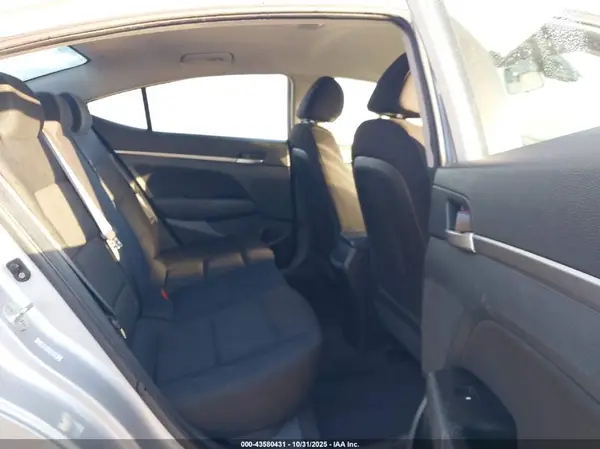 KMHD84LF4LU017345 2020 HYUNDAI ELANTRA - Image 8