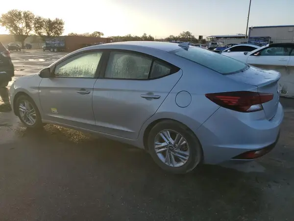 KMHD84LF4LU065749 2020 HYUNDAI ELANTRA - Image 2