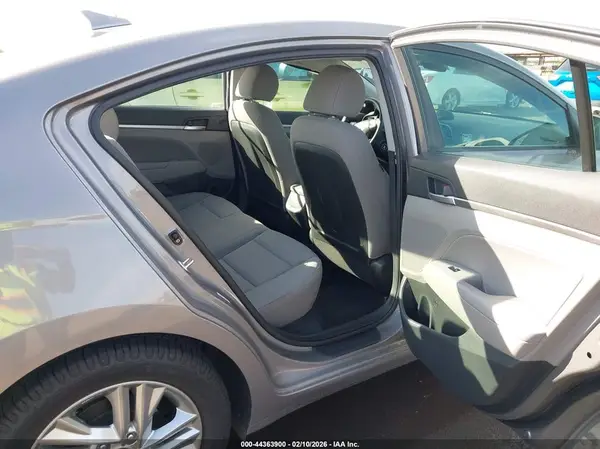 KMHD84LF4LU066030 2020 HYUNDAI ELANTRA - Image 8