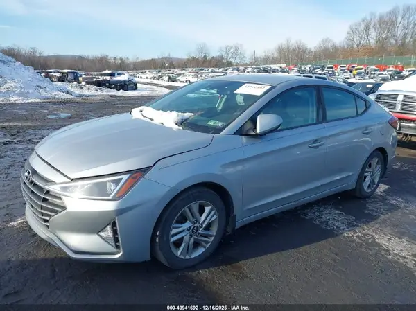 KMHD84LF4LU071275 2020 HYUNDAI ELANTRA - Image 2