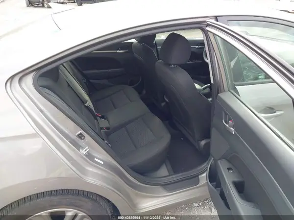 KMHD84LF4LU091705 2020 HYUNDAI ELANTRA - Image 8