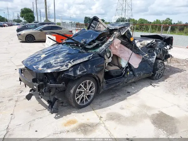 KMHD84LF4LU902869 2020 HYUNDAI ELANTRA - Image 2