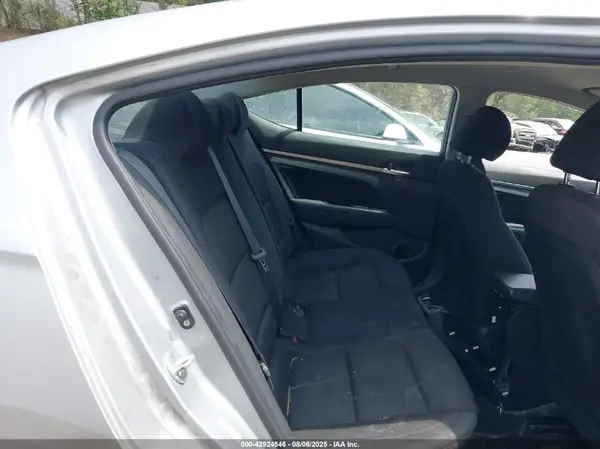 KMHD84LF4LU937461 2020 HYUNDAI ELANTRA - Image 8