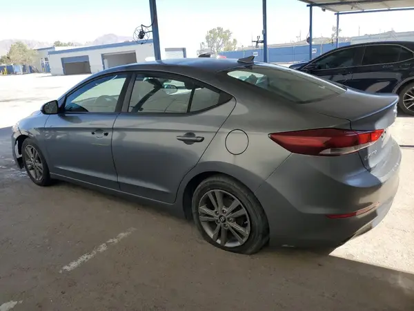 KMHD84LF5HU059675 2017 HYUNDAI ELANTRA - Image 2