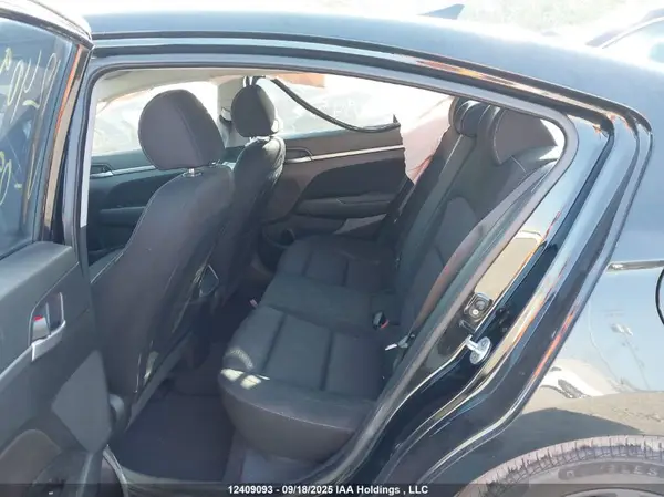 KMHD84LF5HU094586 2017 HYUNDAI ELANTRA - Image 8