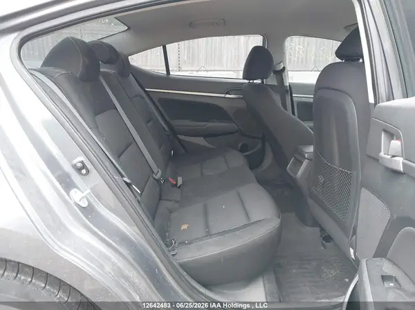 KMHD84LF5HU112455 2017 HYUNDAI ELANTRA - Image 8
