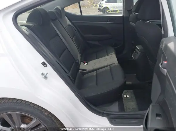 KMHD84LF5HU122225 2017 HYUNDAI ELANTRA - Image 8