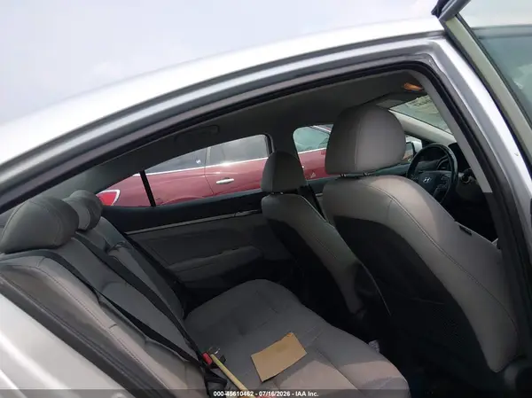 KMHD84LF5HU146783 2017 HYUNDAI ELANTRA - Image 8