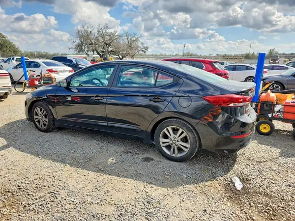 KMHD84LF5HU153538 2017 HYUNDAI ELANTRA - Image 2