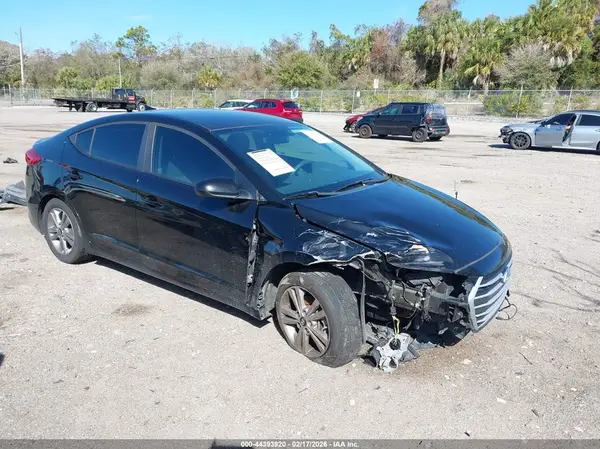 KMHD84LF5HU156018 2017 HYUNDAI ELANTRA - Image 1