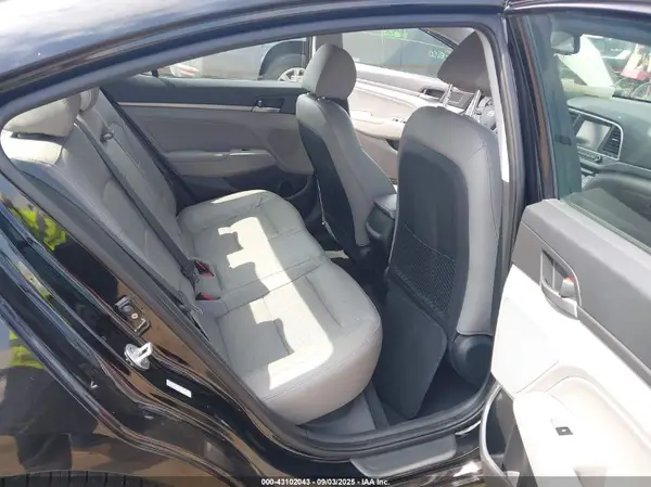 KMHD84LF5HU156097 2017 HYUNDAI ELANTRA - Image 8