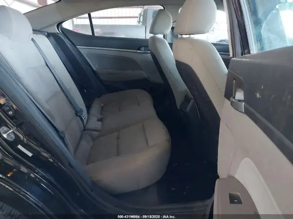 KMHD84LF5HU161834 2017 HYUNDAI ELANTRA - Image 8