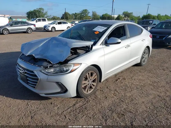 KMHD84LF5HU173465 2017 HYUNDAI ELANTRA - Image 2