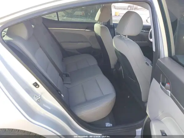 KMHD84LF5HU173465 2017 HYUNDAI ELANTRA - Image 8