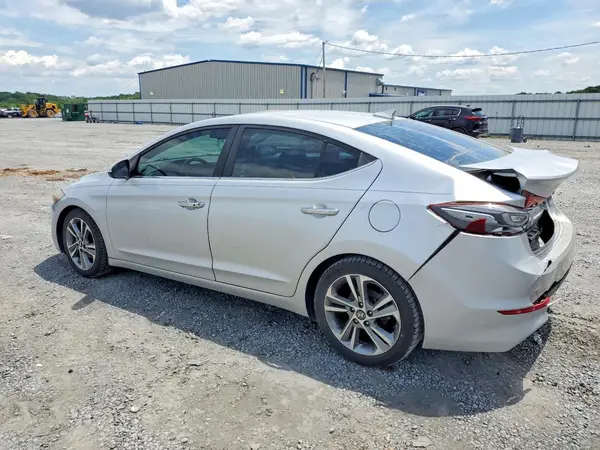 KMHD84LF5HU174633 2017 HYUNDAI ELANTRA - Image 2