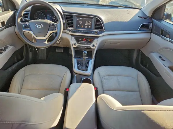 KMHD84LF5HU179749 2017 HYUNDAI ELANTRA - Image 8