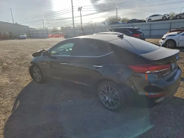 KMHD84LF5HU185972 2017 HYUNDAI ELANTRA - Image 2