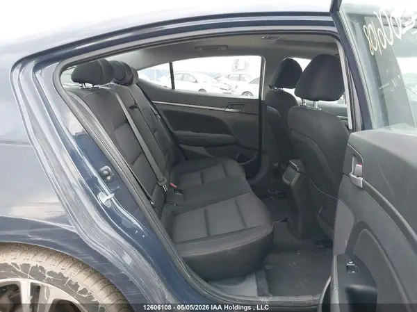 KMHD84LF5HU187737 2017 HYUNDAI ELANTRA - Image 8