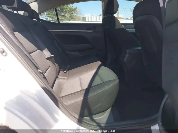 KMHD84LF5HU188077 2017 HYUNDAI ELANTRA - Image 8