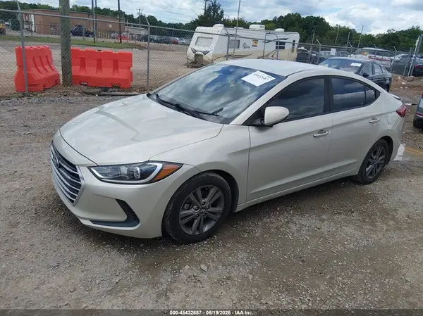 KMHD84LF5HU191108 2017 HYUNDAI ELANTRA - Image 2