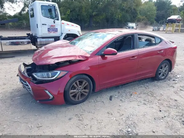 KMHD84LF5HU196423 2017 HYUNDAI ELANTRA - Image 2