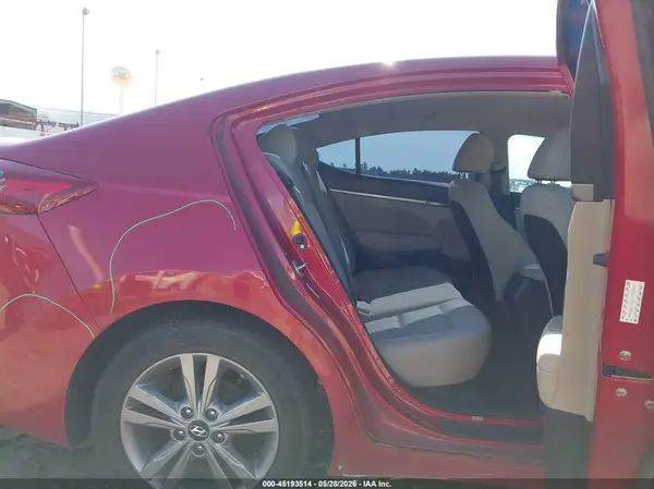 KMHD84LF5HU196695 2017 HYUNDAI ELANTRA - Image 8