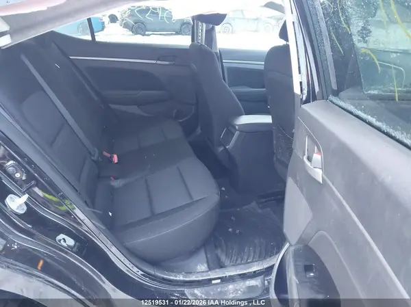 KMHD84LF5HU207937 2017 HYUNDAI ELANTRA - Image 8