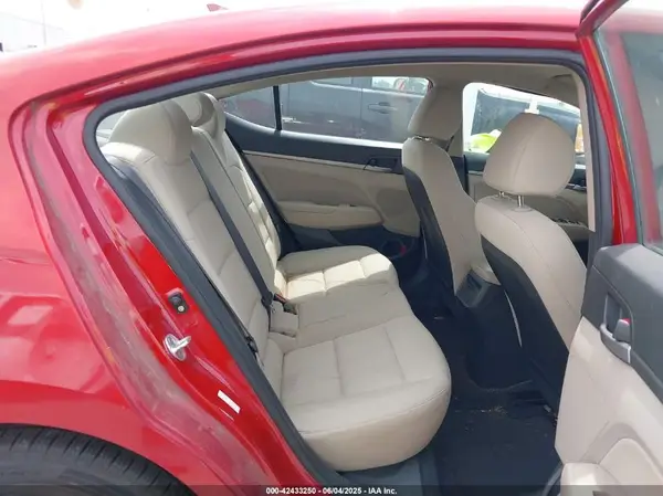 KMHD84LF5HU210529 2017 HYUNDAI ELANTRA - Image 8