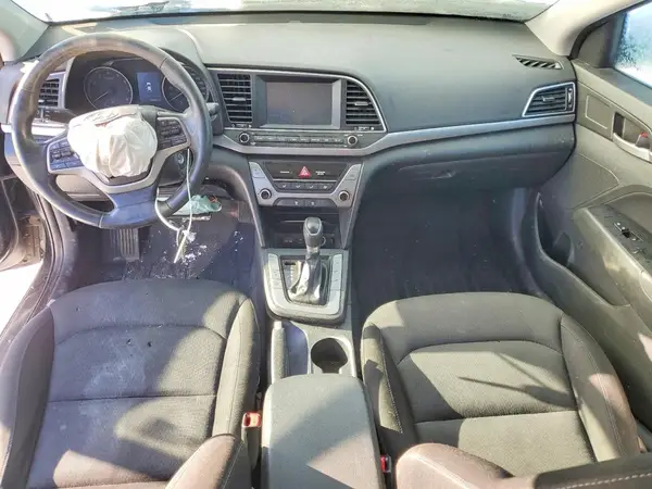 KMHD84LF5HU218095 2017 HYUNDAI ELANTRA - Image 8