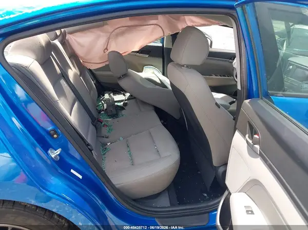 KMHD84LF5HU222468 2017 HYUNDAI ELANTRA - Image 8