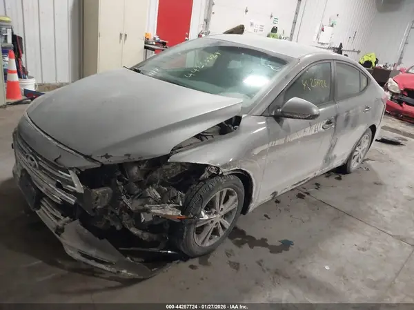 KMHD84LF5HU222583 2017 HYUNDAI ELANTRA - Image 2