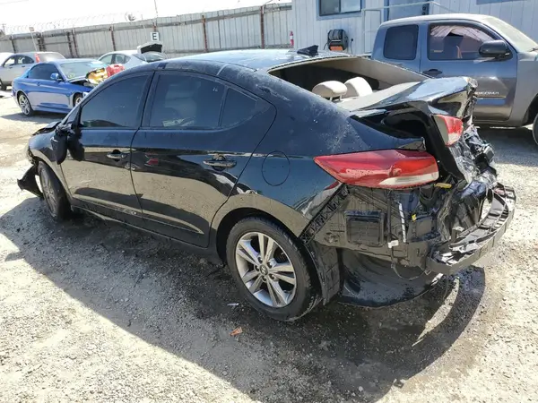 KMHD84LF5HU237214 2017 HYUNDAI ELANTRA - Image 2