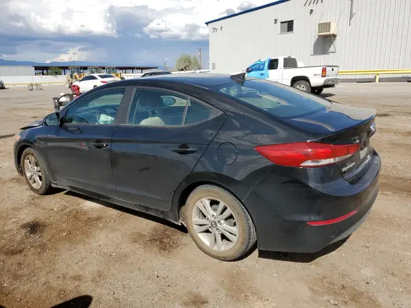 KMHD84LF5HU238847 2017 HYUNDAI ELANTRA - Image 2