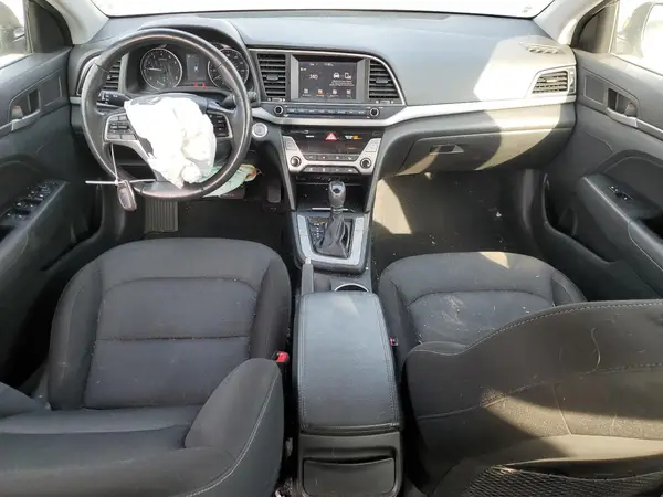 KMHD84LF5HU240775 2017 HYUNDAI ELANTRA - Image 8