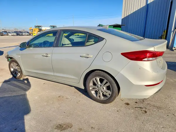 KMHD84LF5HU245636 2017 HYUNDAI ELANTRA - Image 2