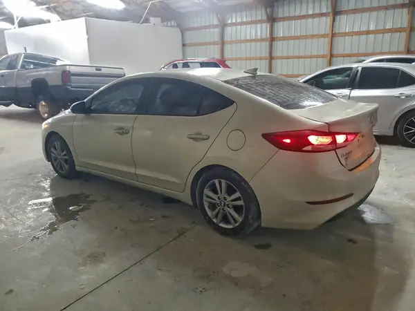 KMHD84LF5HU253199 2017 HYUNDAI ELANTRA - Image 2