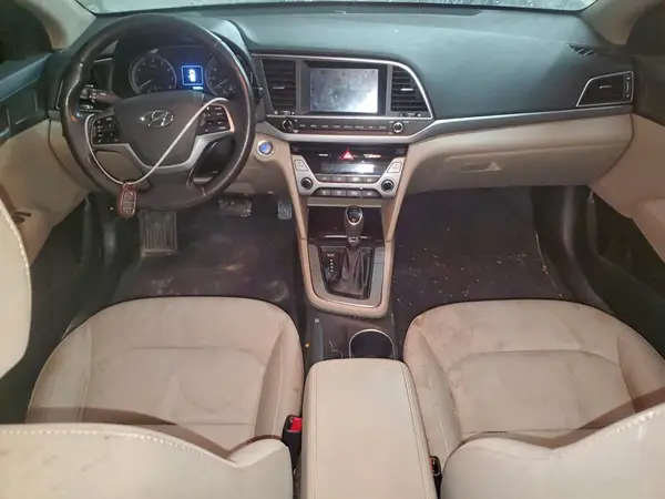 KMHD84LF5HU253199 2017 HYUNDAI ELANTRA - Image 8
