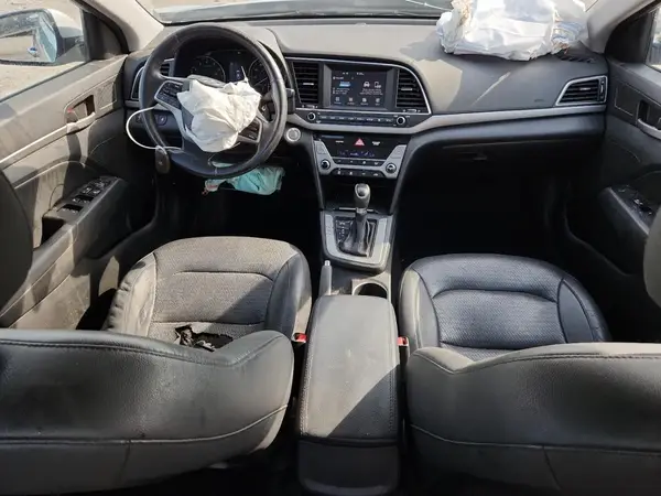 KMHD84LF5HU260153 2017 HYUNDAI ELANTRA - Image 8