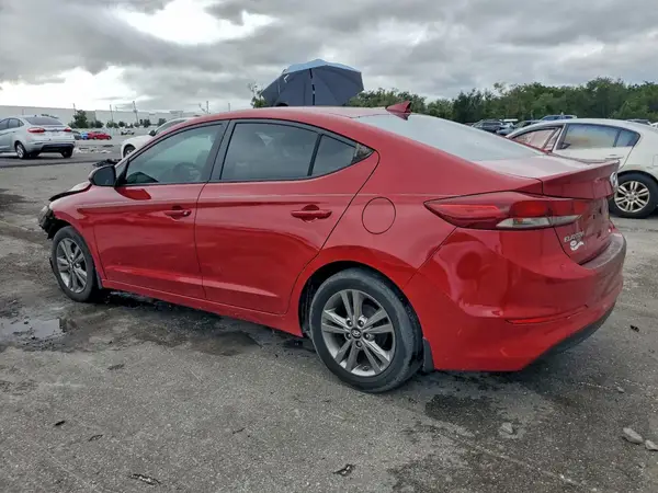 KMHD84LF5HU261139 2017 HYUNDAI ELANTRA - Image 2