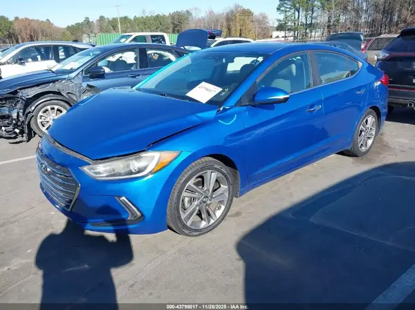 KMHD84LF5HU263926 2017 HYUNDAI ELANTRA - Image 2