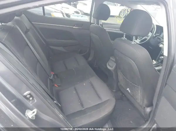KMHD84LF5HU269970 2017 HYUNDAI ELANTRA - Image 8