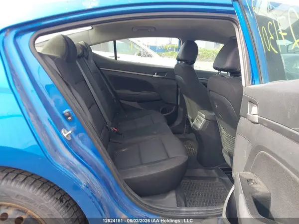 KMHD84LF5HU271301 2017 HYUNDAI ELANTRA - Image 8