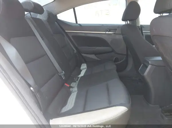 KMHD84LF5HU274005 2017 HYUNDAI ELANTRA - Image 8