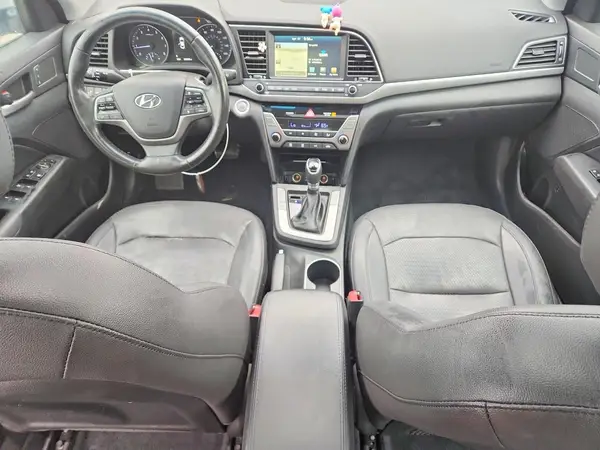 KMHD84LF5HU281519 2017 HYUNDAI ELANTRA - Image 8